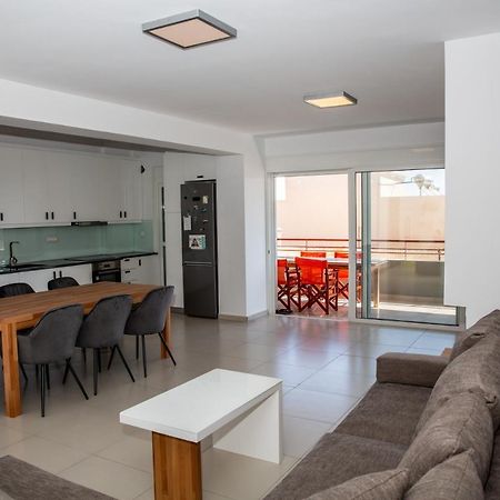 5 Sterne Apollo City Apartment Lávrion Exteriér fotografie